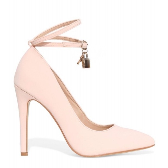 Lock heels - Picture 2 of 2